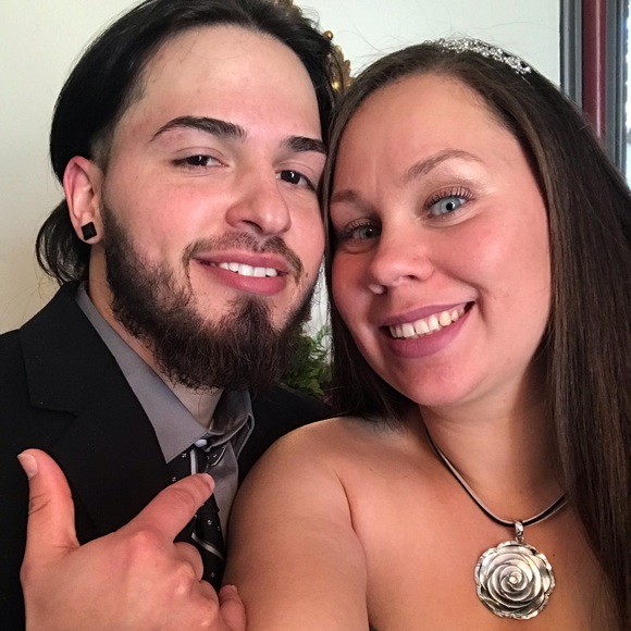 Meet your Posher, Cristina - Picture 2 of 14